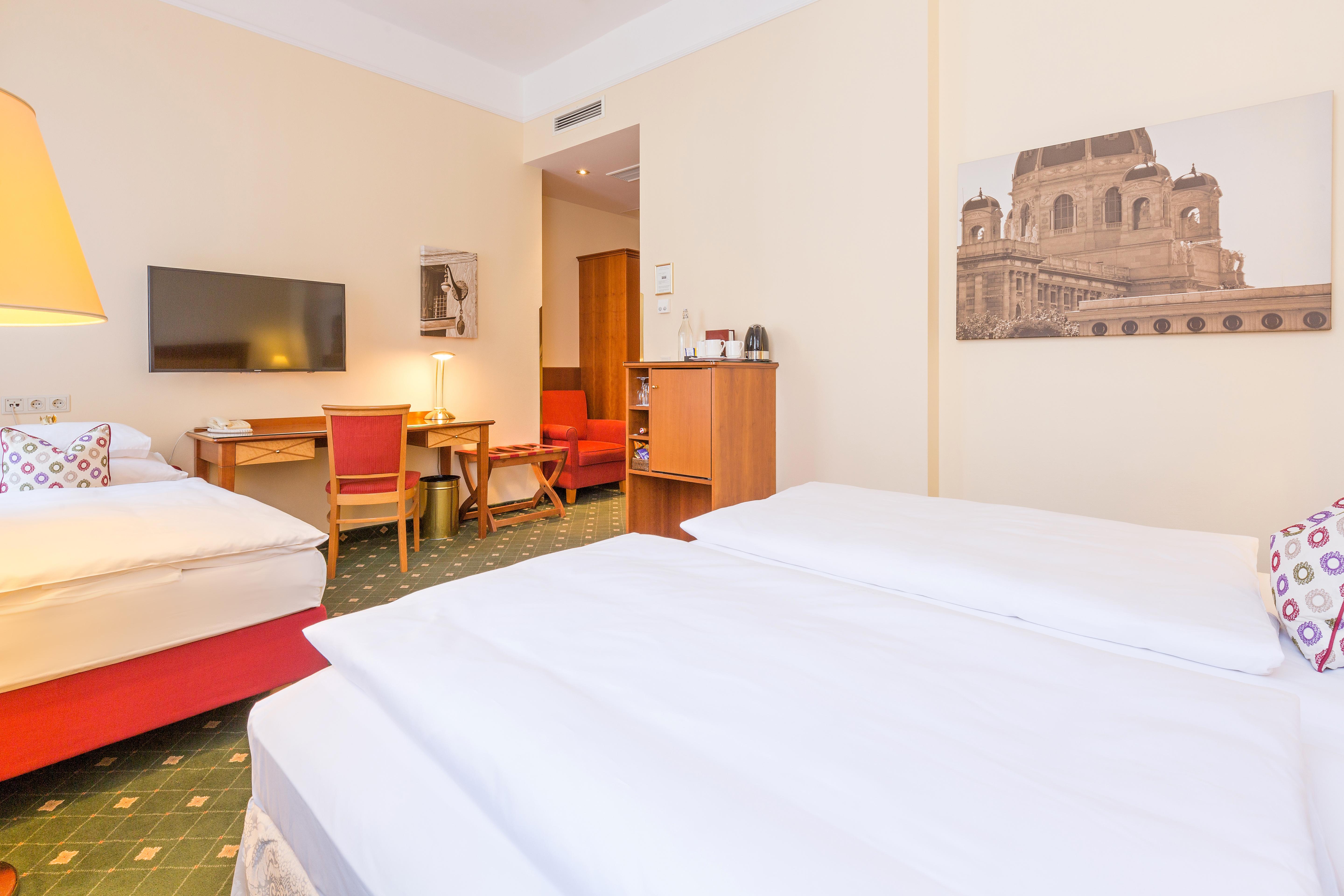 Hotel Kaiserhof Wien Luaran gambar