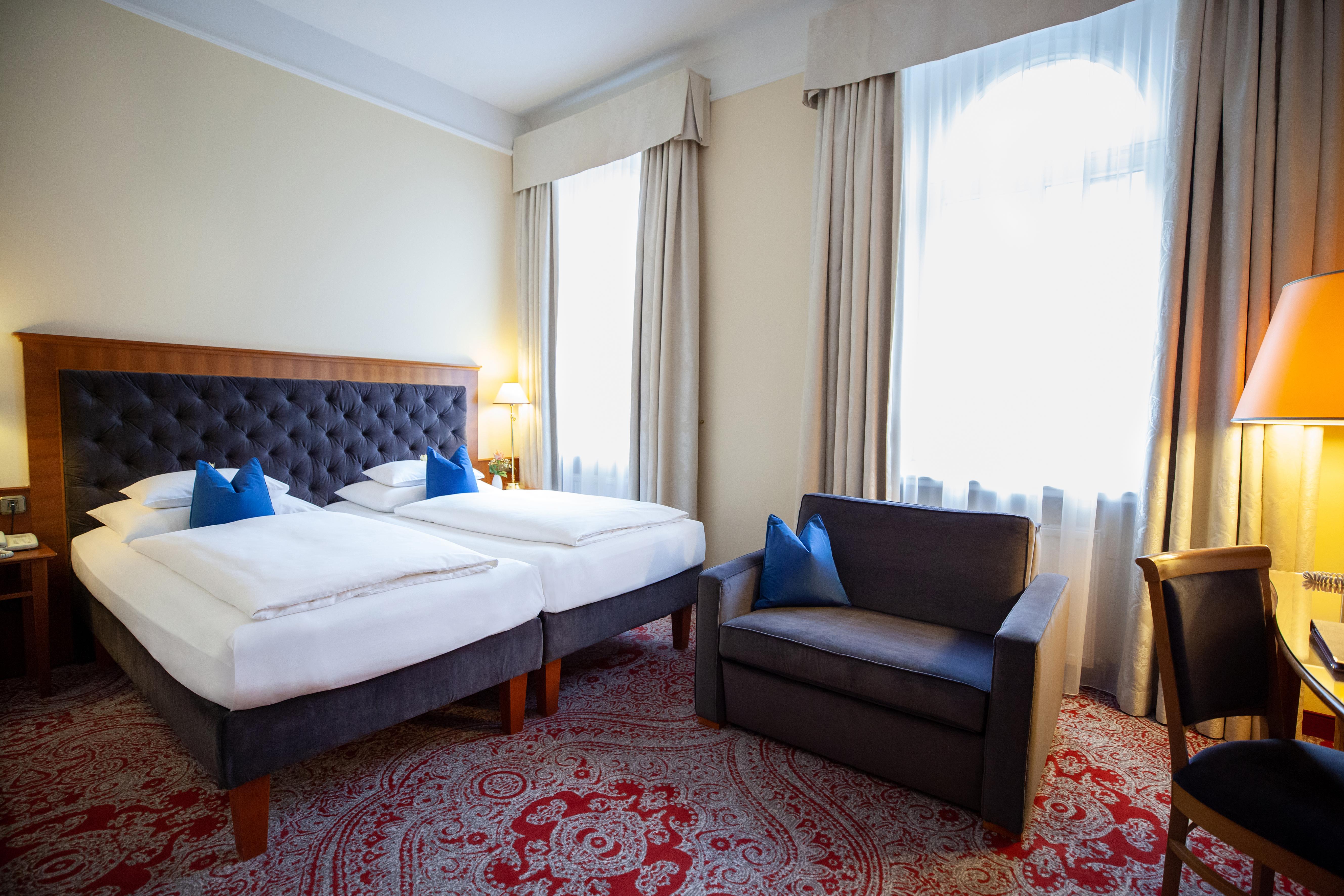Hotel Kaiserhof Wien Luaran gambar