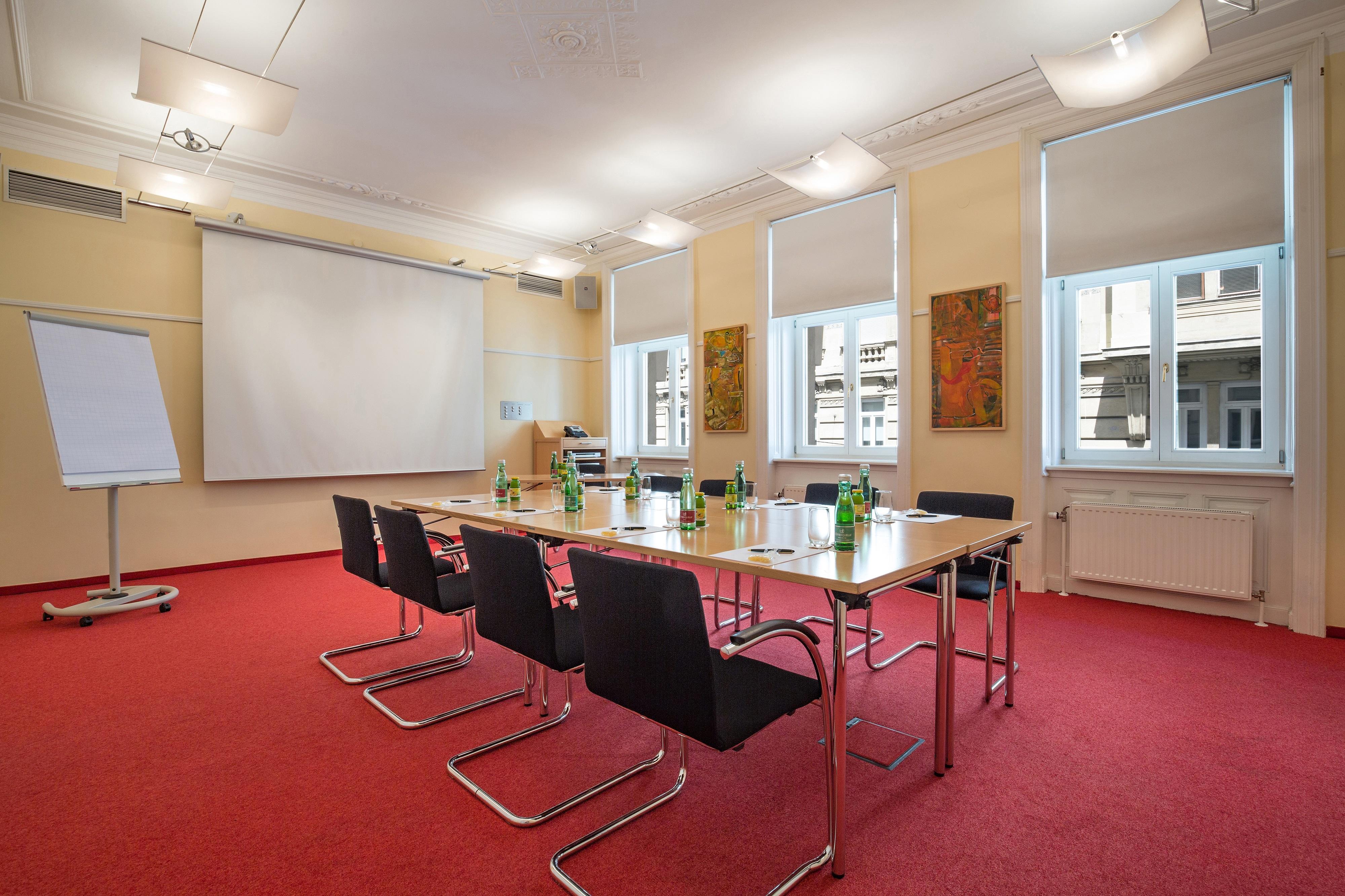 Hotel Kaiserhof Wien Luaran gambar