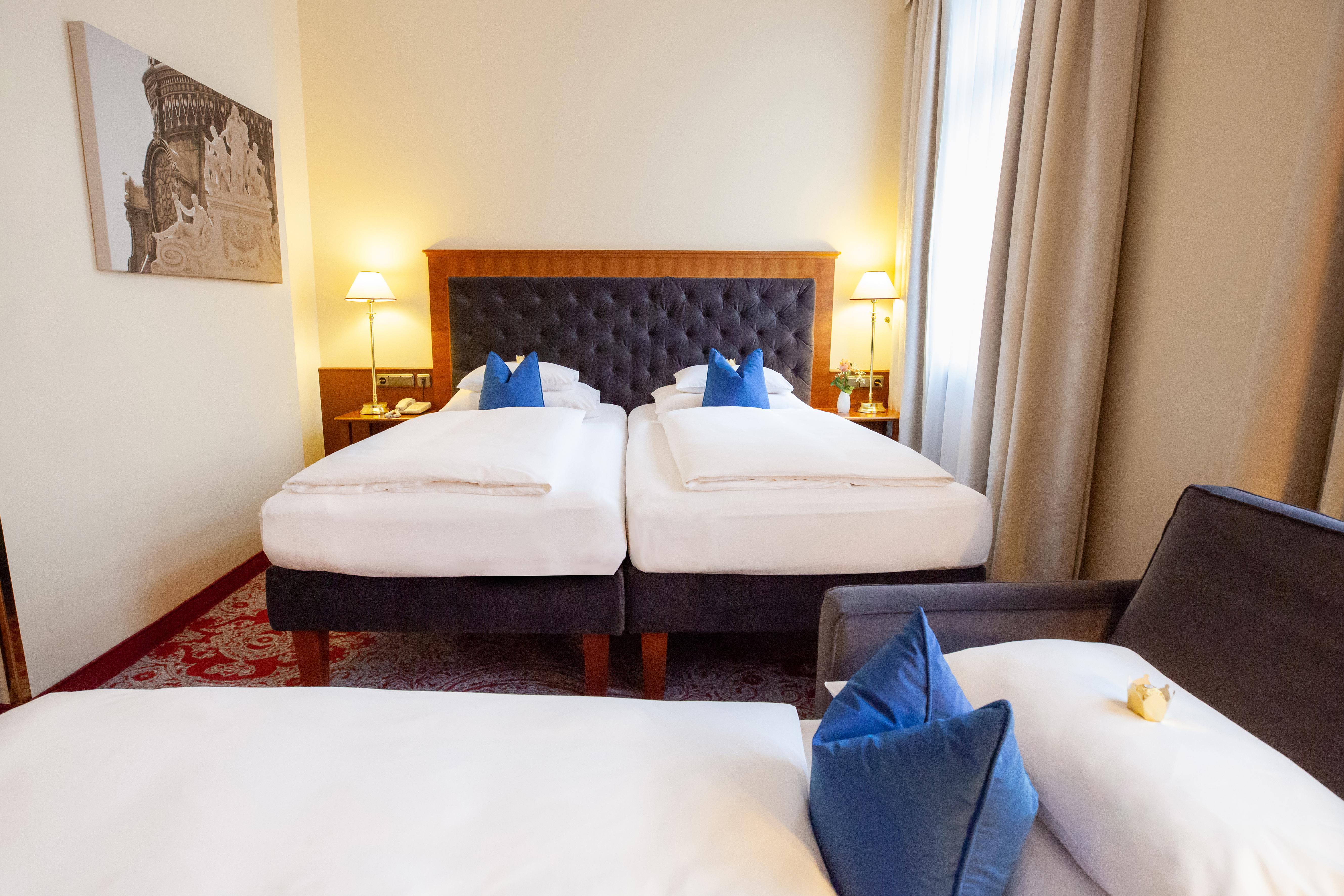 Hotel Kaiserhof Wien Luaran gambar