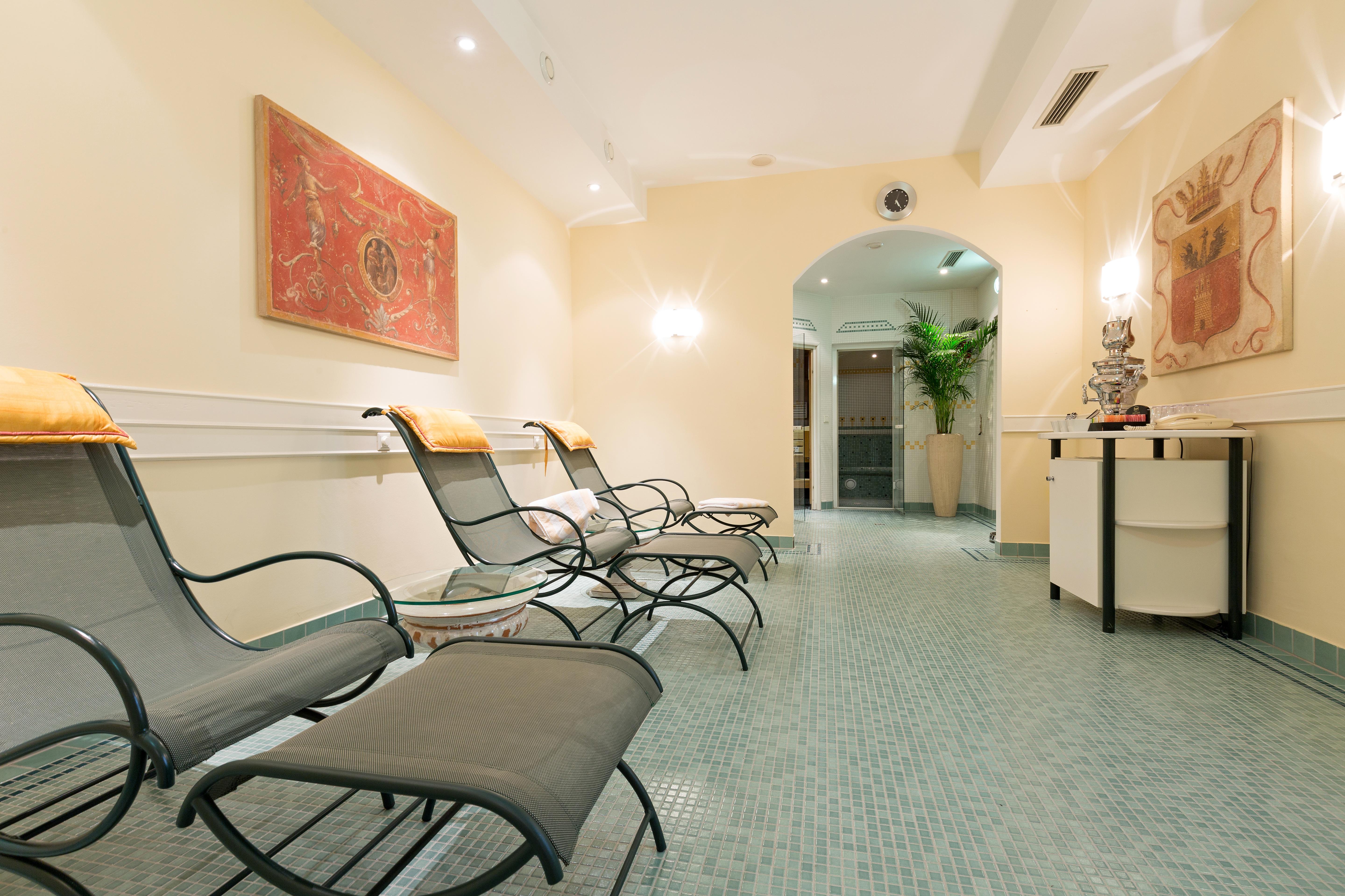 Hotel Kaiserhof Wien Luaran gambar