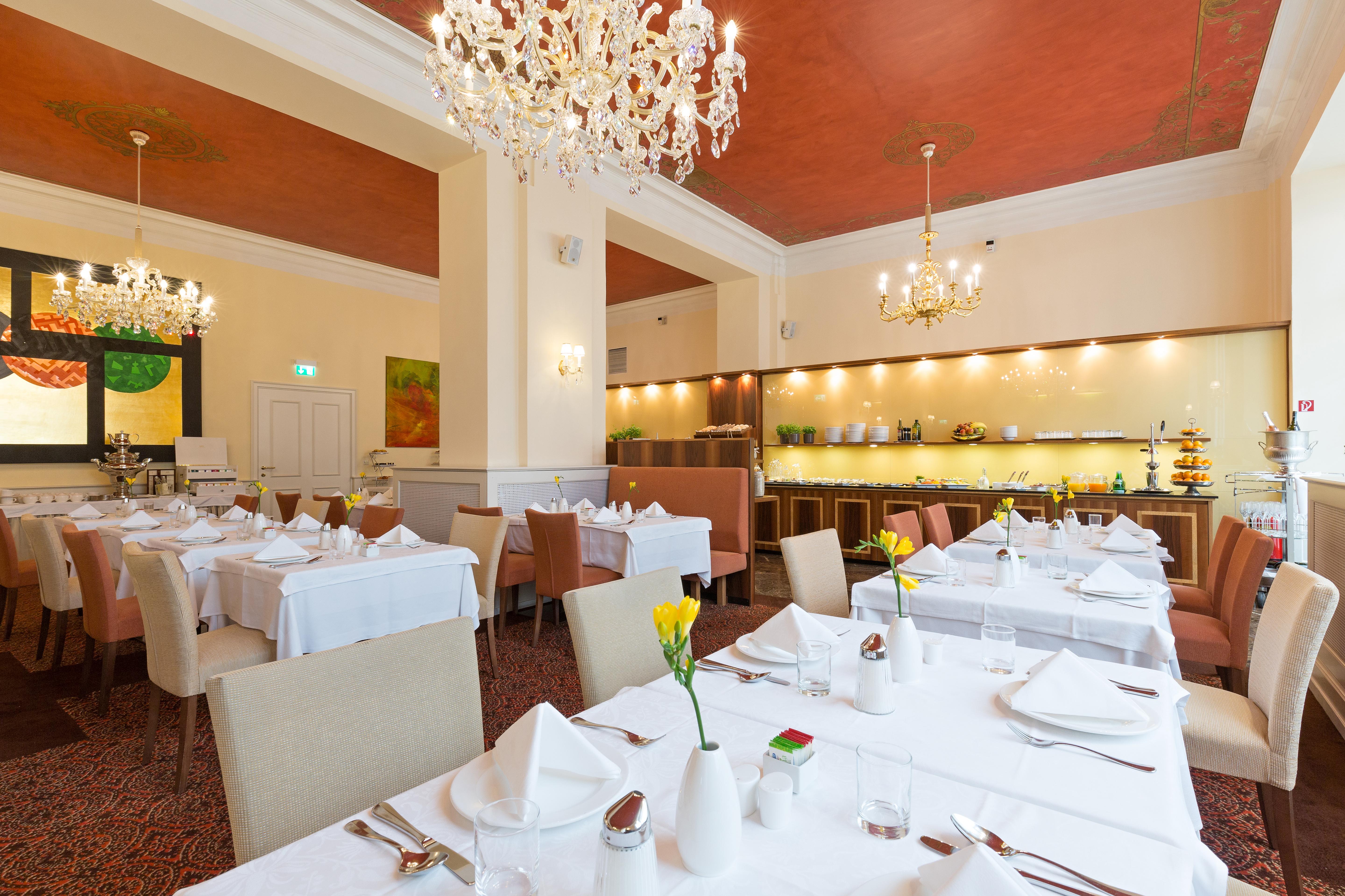 Hotel Kaiserhof Wien Luaran gambar