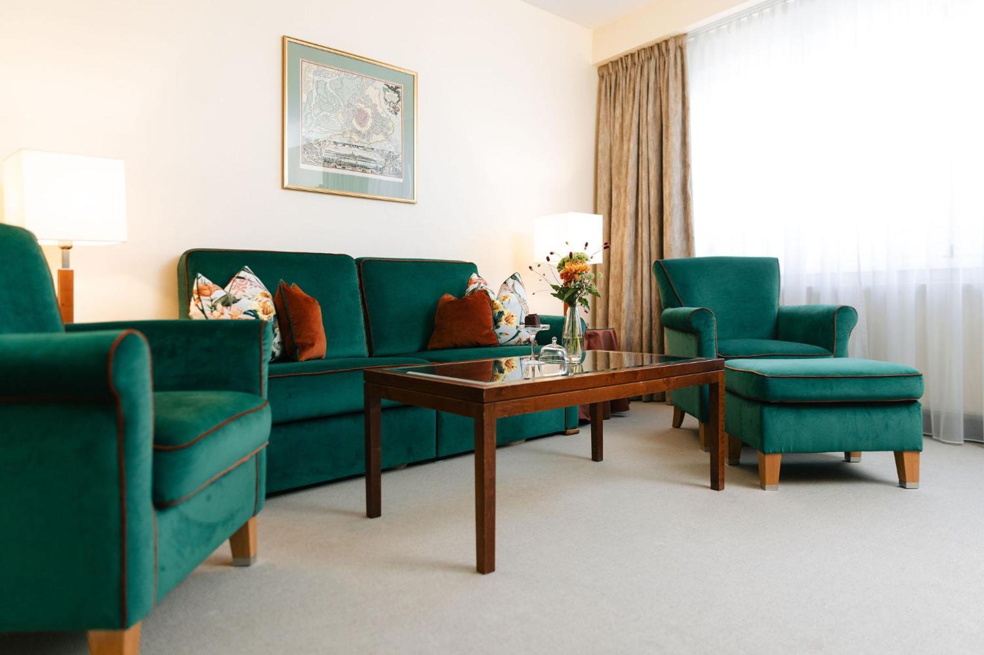 Hotel Kaiserhof Wien Luaran gambar