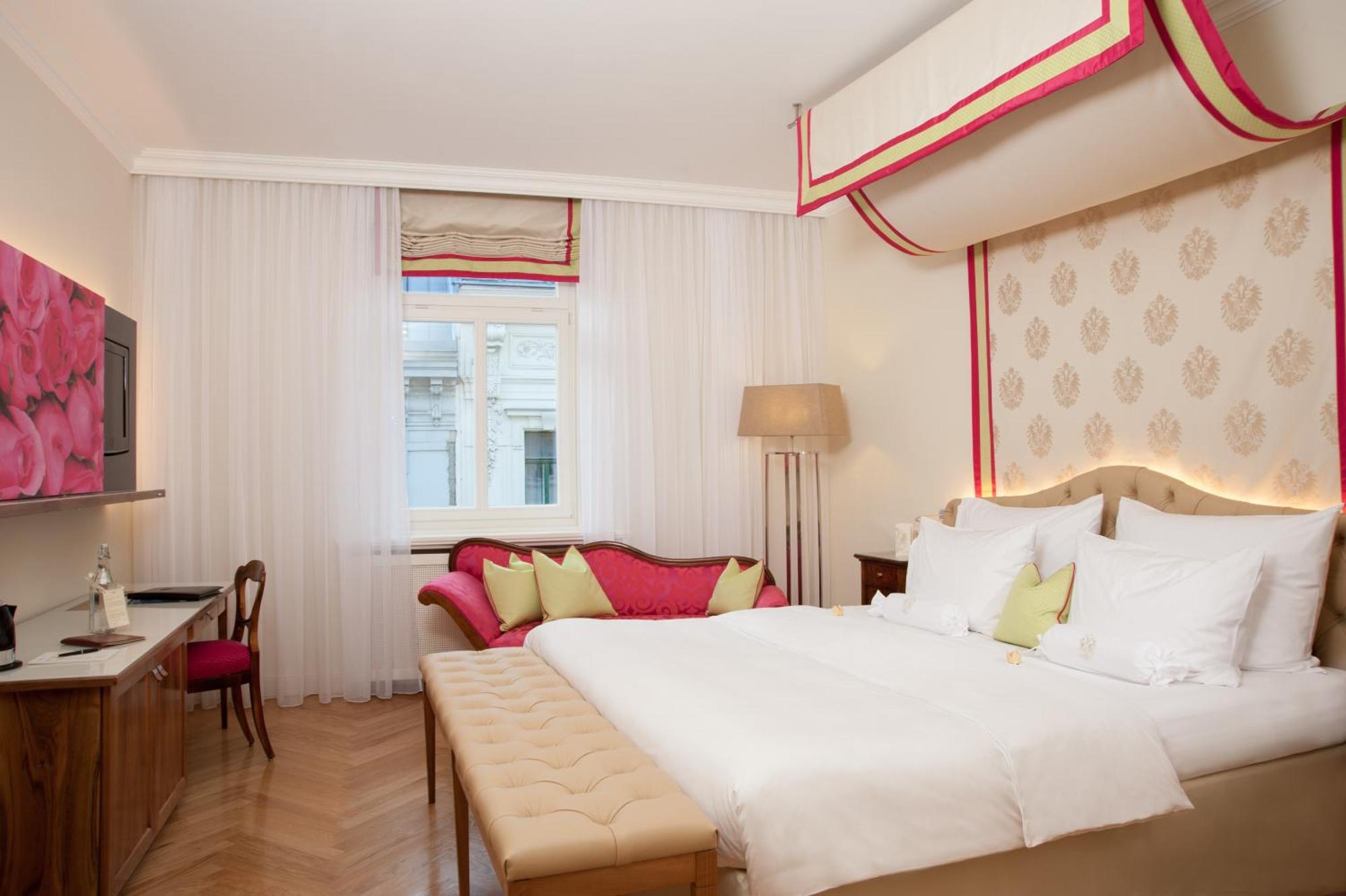Hotel Kaiserhof Wien Luaran gambar