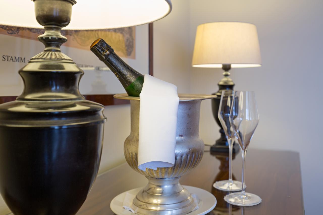 Hotel Kaiserhof Wien Luaran gambar